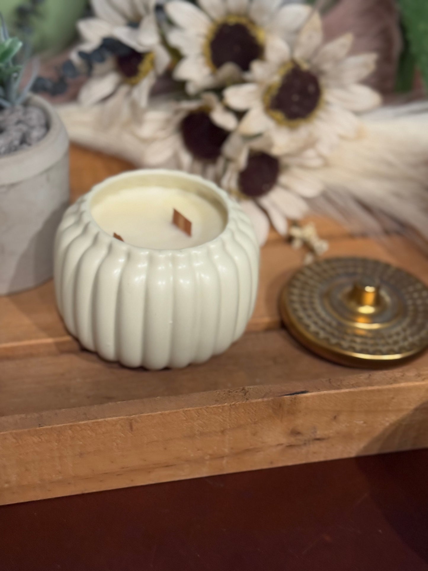 Ceramic Pumpkin Candle with 2 crackling wicks, clean burning candles