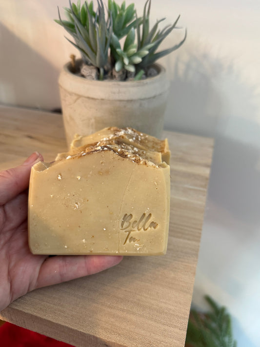 Vegan Oatmilk & Honey Cold process soap